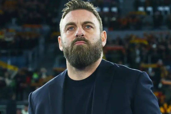 德羅西現任哪個球隊主帥?