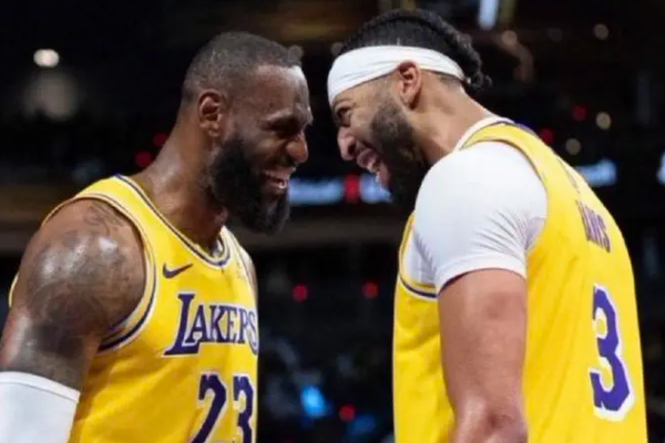 湖人季后賽遭遇0-3落后能否迎來奇跡？