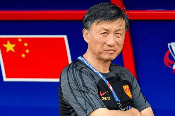 中國U-23足球隊擊敗阿聯(lián)酋后教練成耀東分享比賽心得