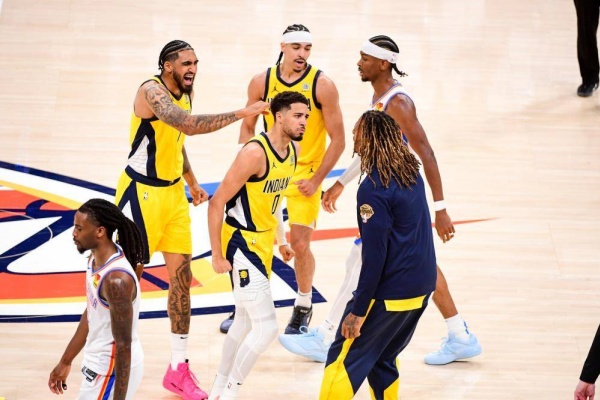 攻堅強強對話！國王背靠背客戰步行者，內線巨塔缺陣成致命隱患